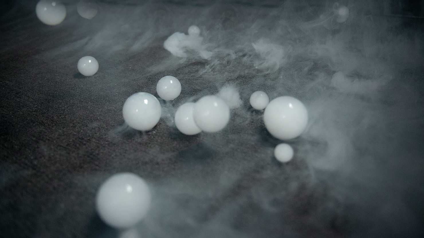 Baloane cu Fum (Bubble Haze)