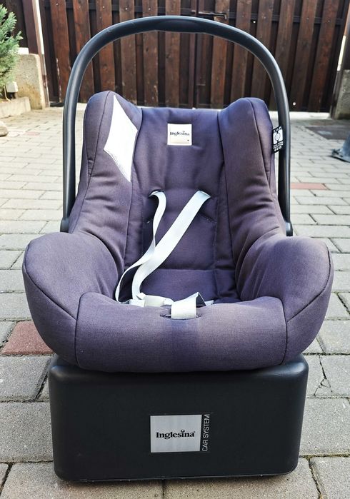 Scaun auto bebeluș Inglesina 0-13 kg, în stare foarte bună
