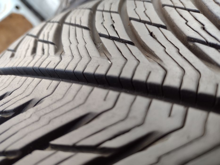 Перфектни Спорт Пакет 255/45/20+235/50/20 Michelin dot3721