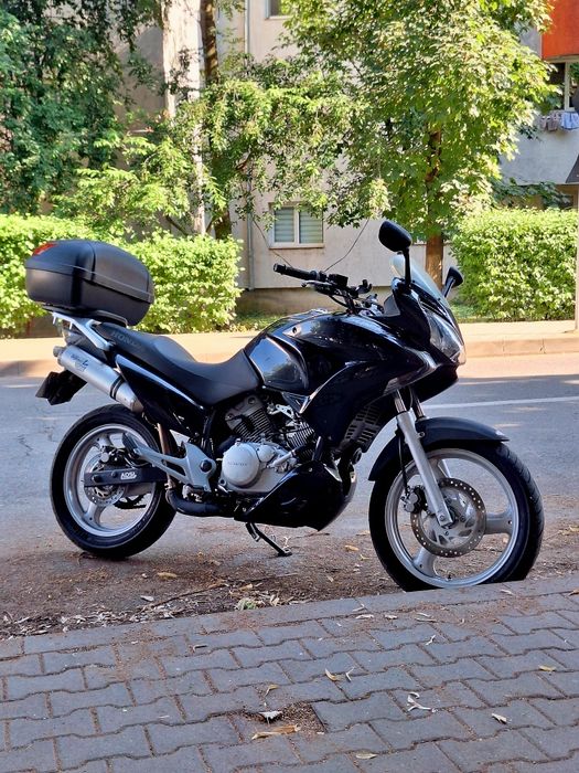 Varadero XL125V 16 ani