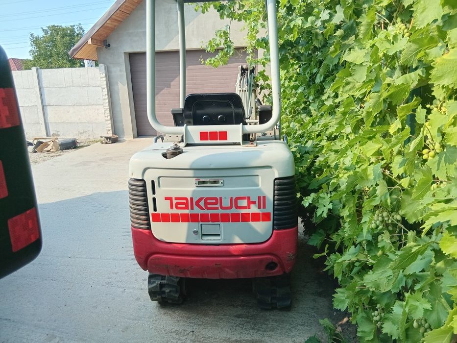 Miniexcavator takeuchi