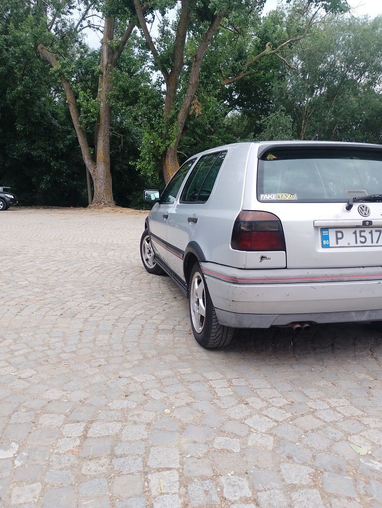 Volkswagen GOLF 3 GTI