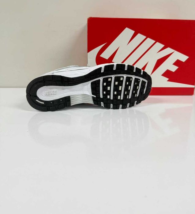 Nike Sportswear P 6000