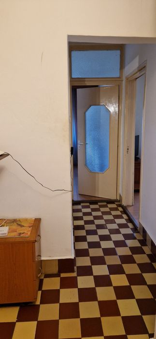 Apartament  3 camere, et.1, cf.1, 2 bai