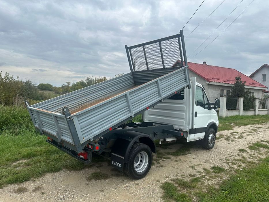 De vânzare Iveco 65C15, basculabila pe 3 părți