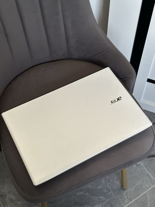 Ноутбук Acer продам
