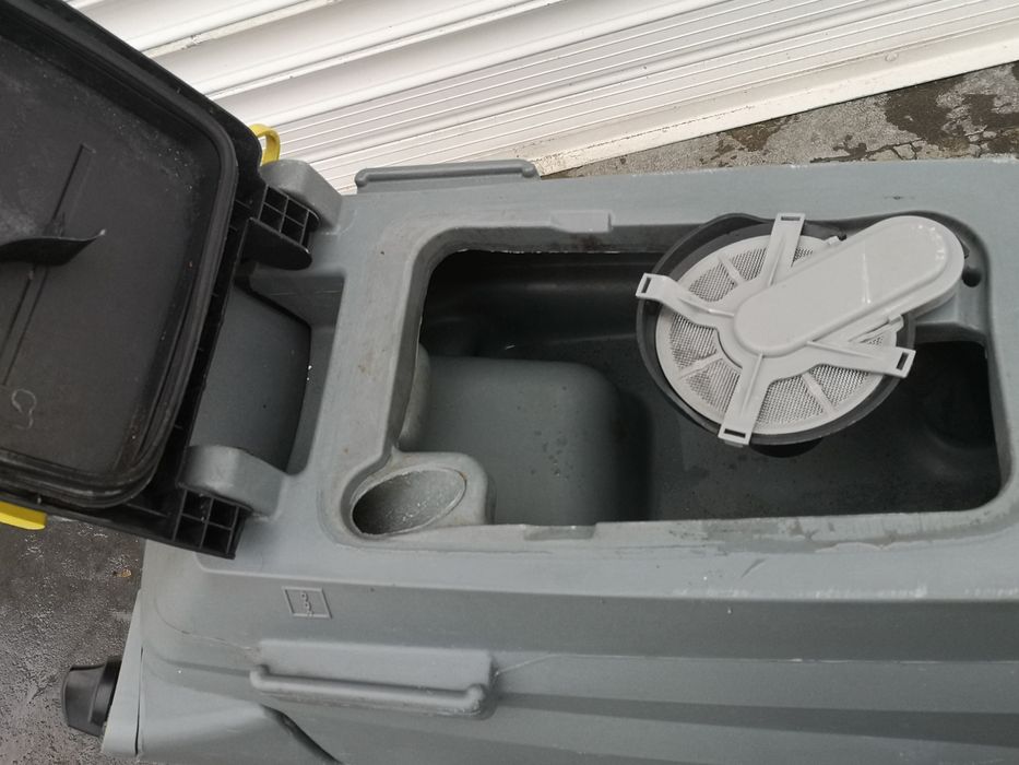 Karcher BD43-26C Bp 24v Подопочистваща Машина  Вс. Настилки Като нова