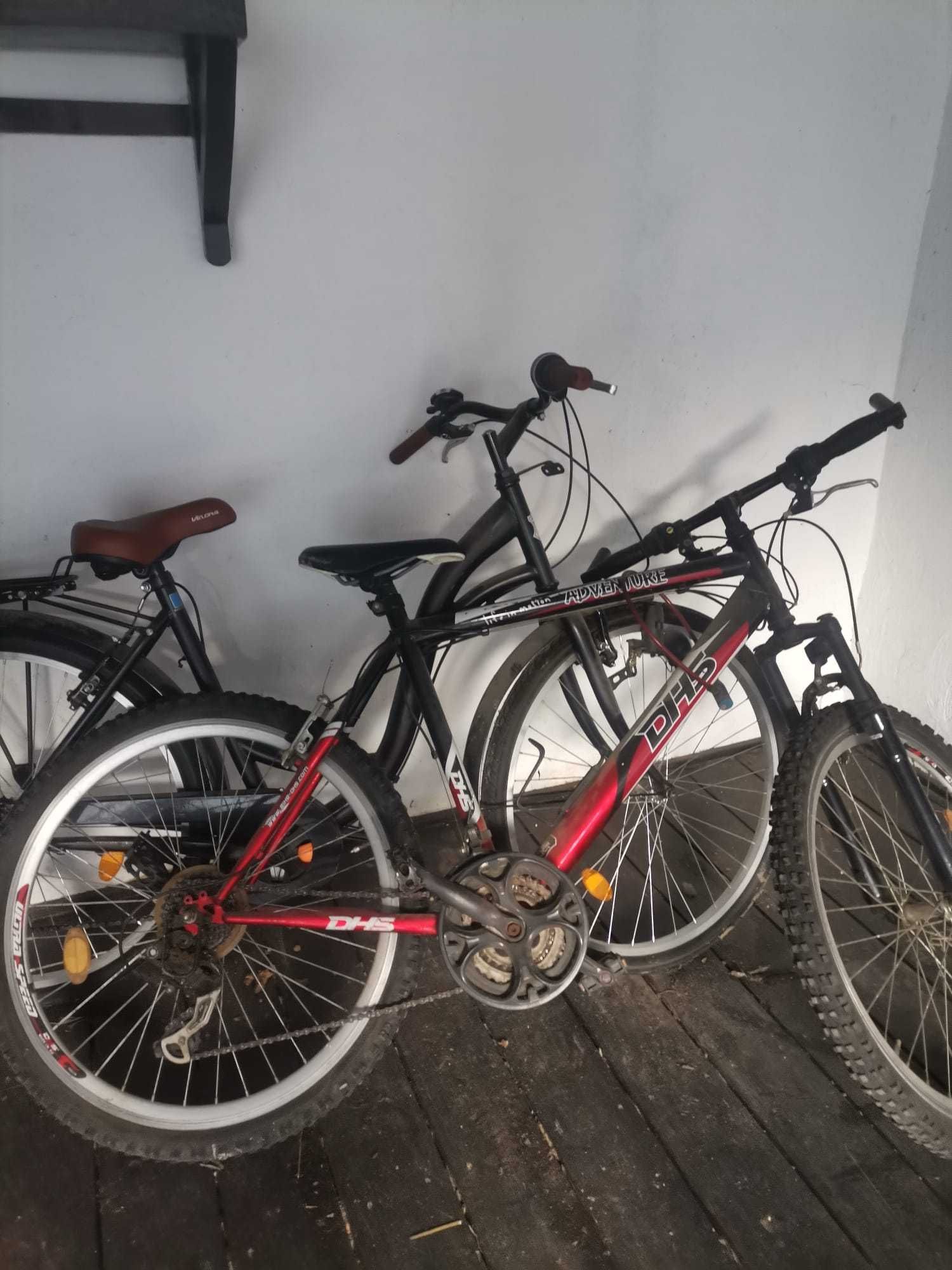 Doua biciclete in stare perfecta