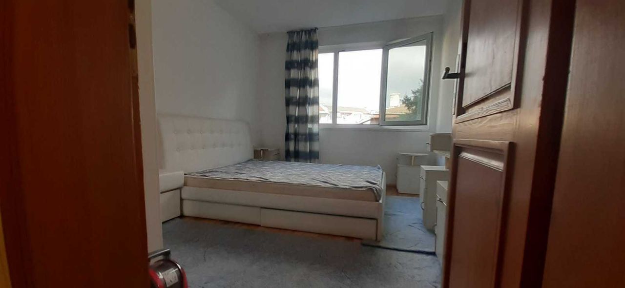 Дава се под наем Двустаен апартамент в Варна, Център - 68 кв.м за 408 € - Снимка #8
