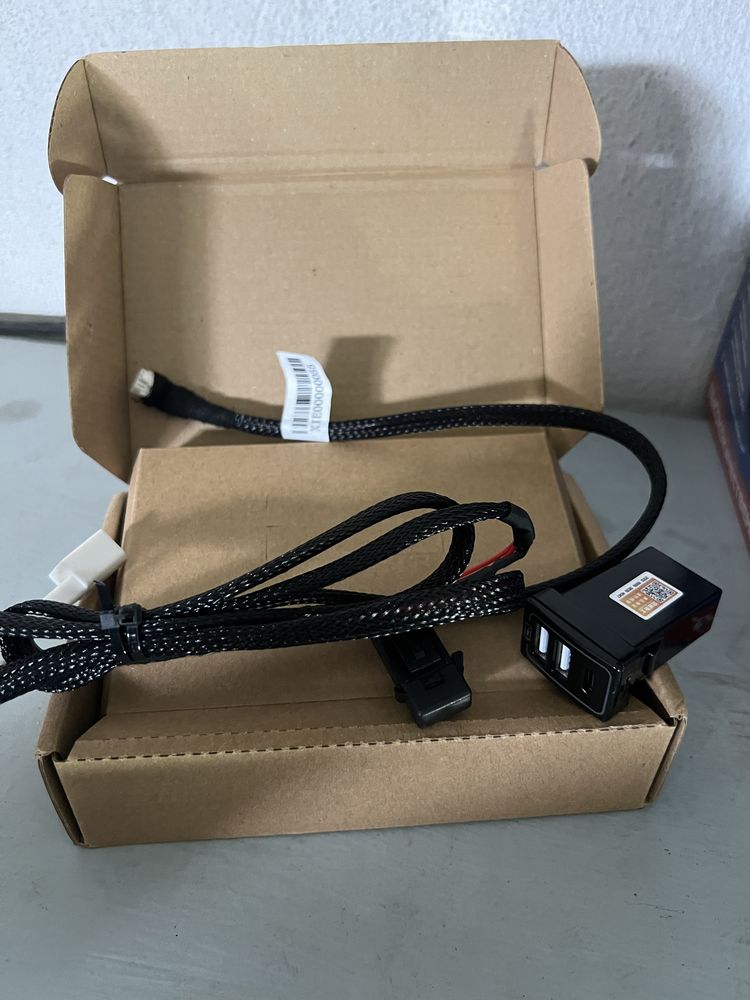USB TPC зарядное устройство для Toyota
