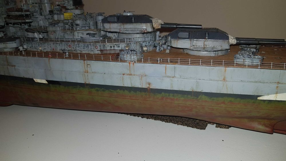 Varianta unica a cuirasatului Bismarck - complet radiocomandata