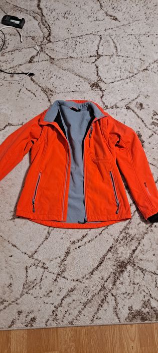 Geaca CMP potrivita pentru fete .Marime 38 S