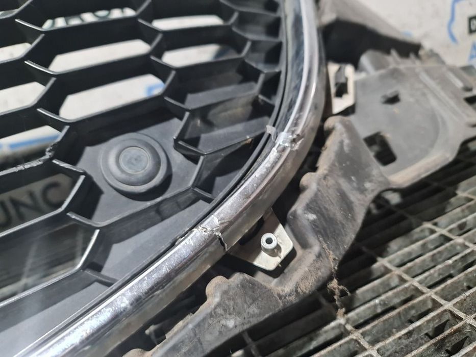 Grila fata Mazda CX - 5 2012 - 2015 (1319) Ornament crom crapat