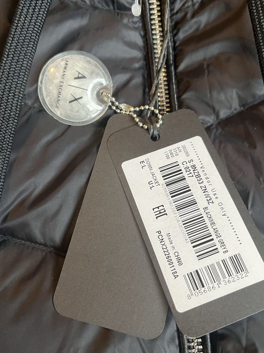 AIX Armani Exchange : НОВО яке с пух размер Л / Оригинал