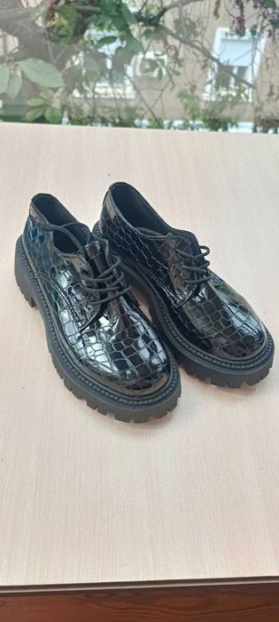 елегантни черни дамски боти на платформа 40лв р-р36 и 40лв р-р38