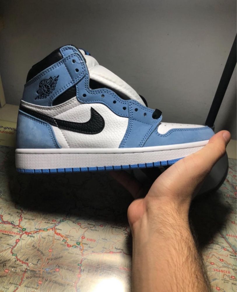 Jordan 1 University Blue noi marimea 38