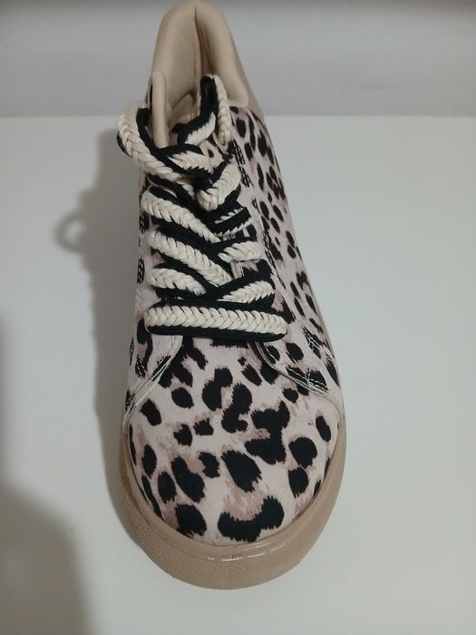 Încălțăminte dama.