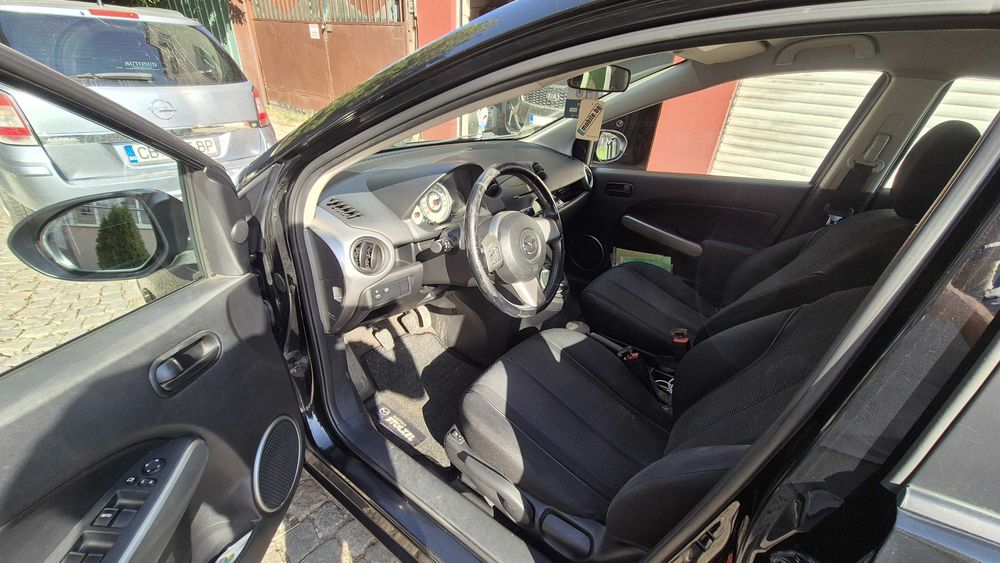 Mazda 2 1.3 бензин