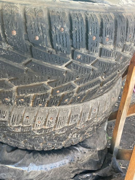 Комплект зимних шин ( зимняя резина )