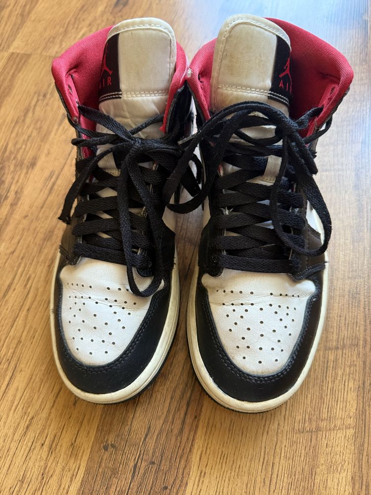 Air Jordan 1 обувки