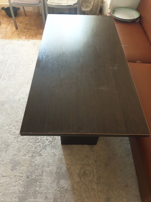 Столь мебель для работы или для кухни