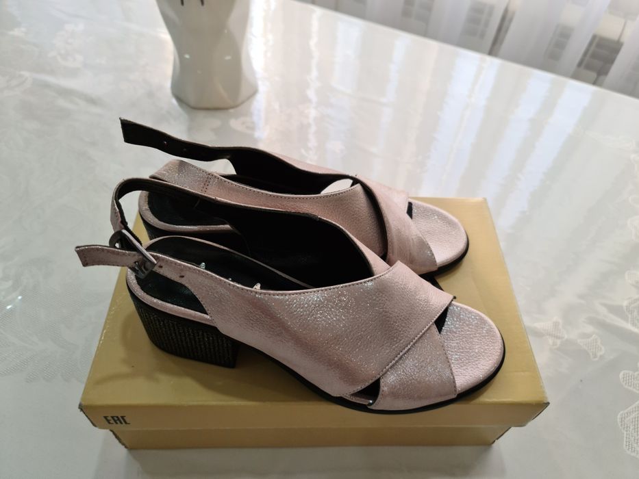 Турецкие женские босоножки