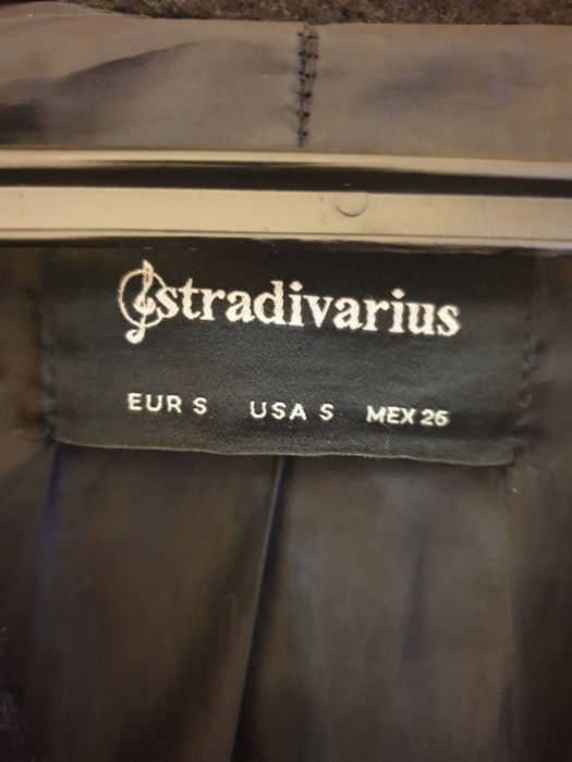 Jacheta Stradivarius din blană artificială