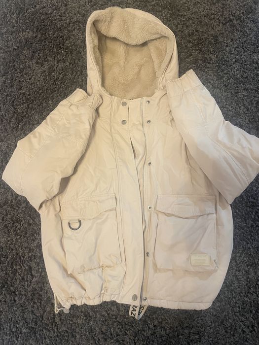 Дамско яке от Bershka