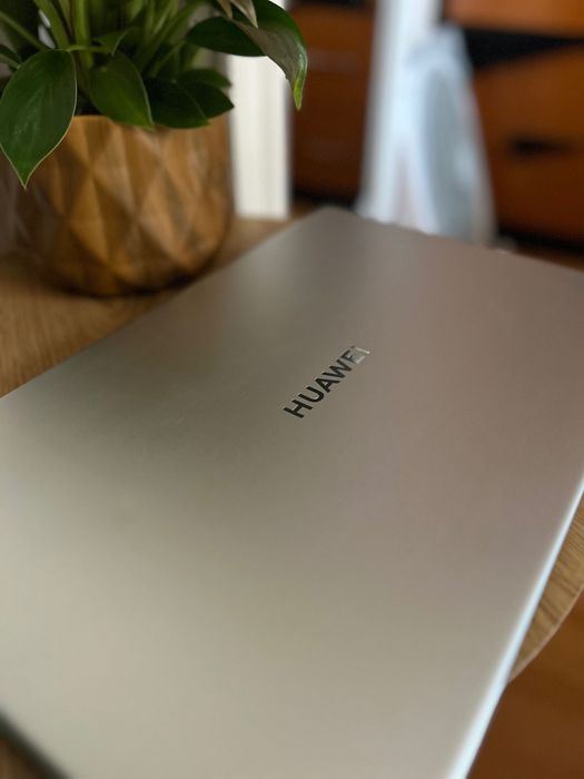 Laptop Huawei MateBook D15 i5/ 8GB / 512GB SSD