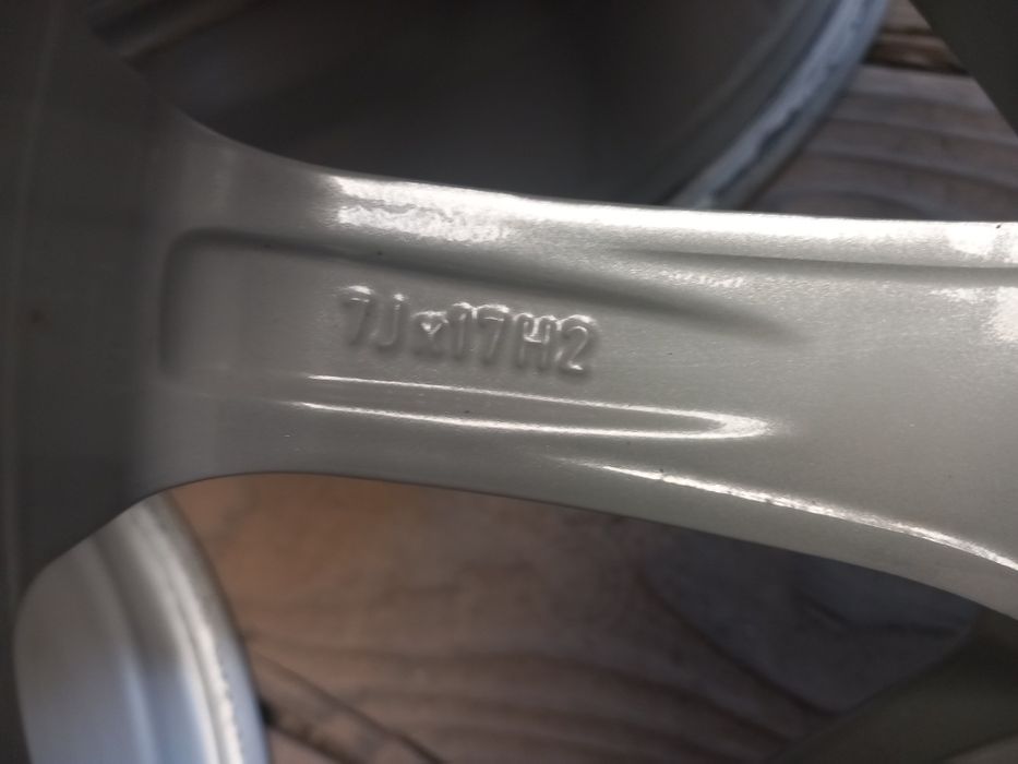 Jante r17 5x114.3 et 47 cb 67.1 cu inele de centrare