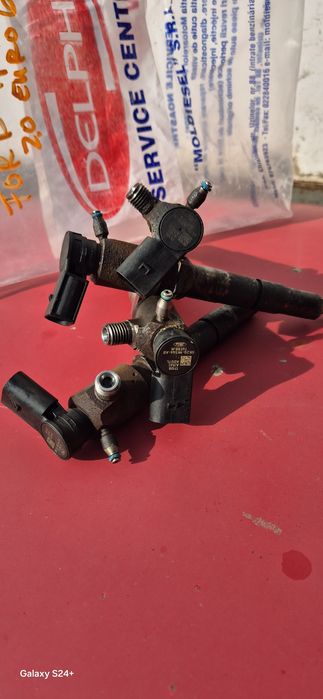 Injectoare Ford Transit tip motor YMR6 130cp 2017