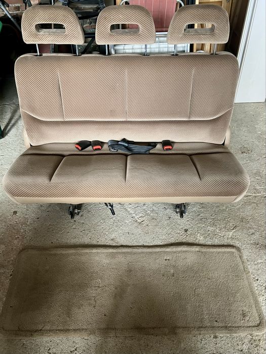 Салон/седалки Крайслер вояджер