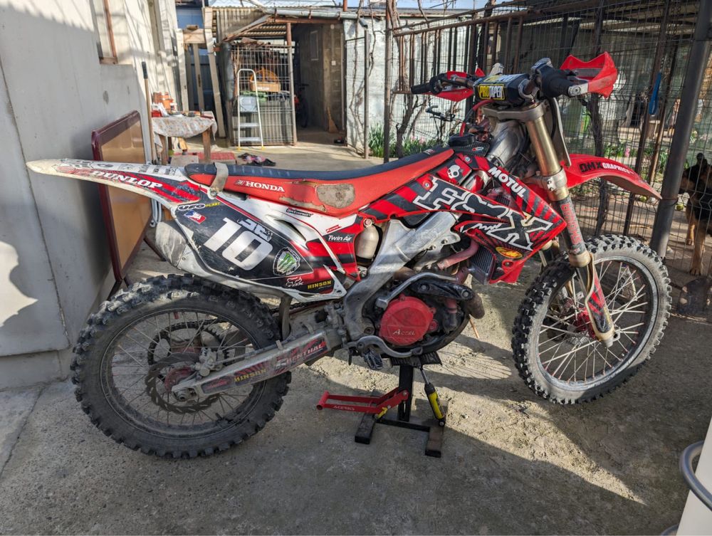 Dezmembrez Honda CRF-450