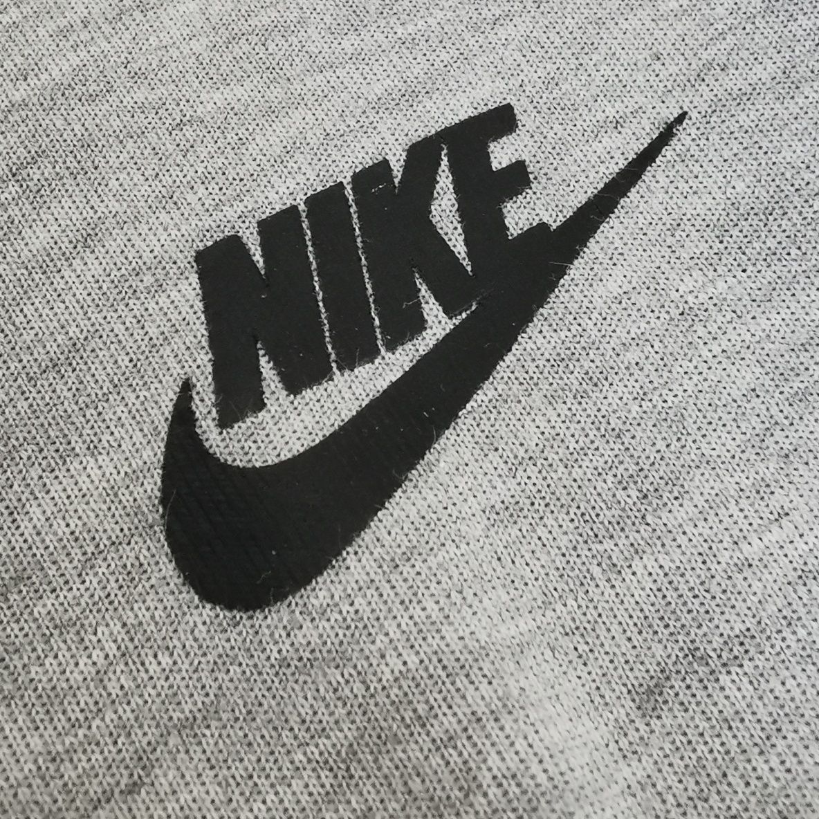 Панталони Nike Tech XL
Размер М