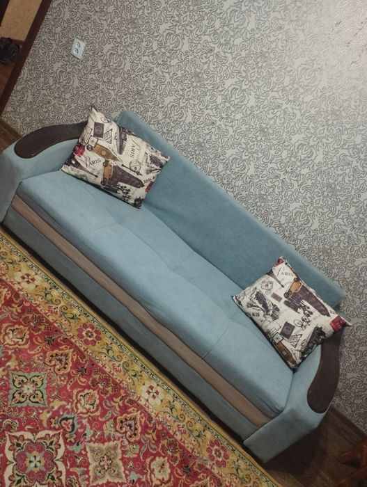 Продам диван и два кресла в отличном состоянии