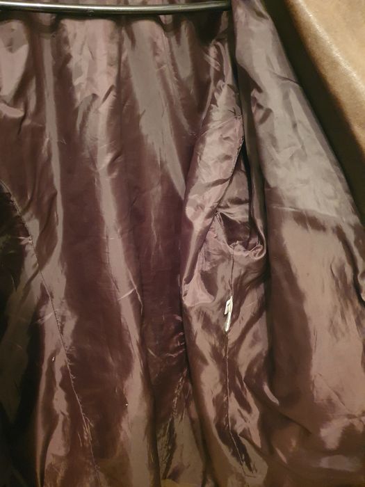 Geaca de piele de femei