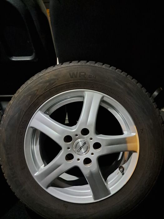 Jante aliaj originale R15 5x112  Enzo cu anvelope iarna.