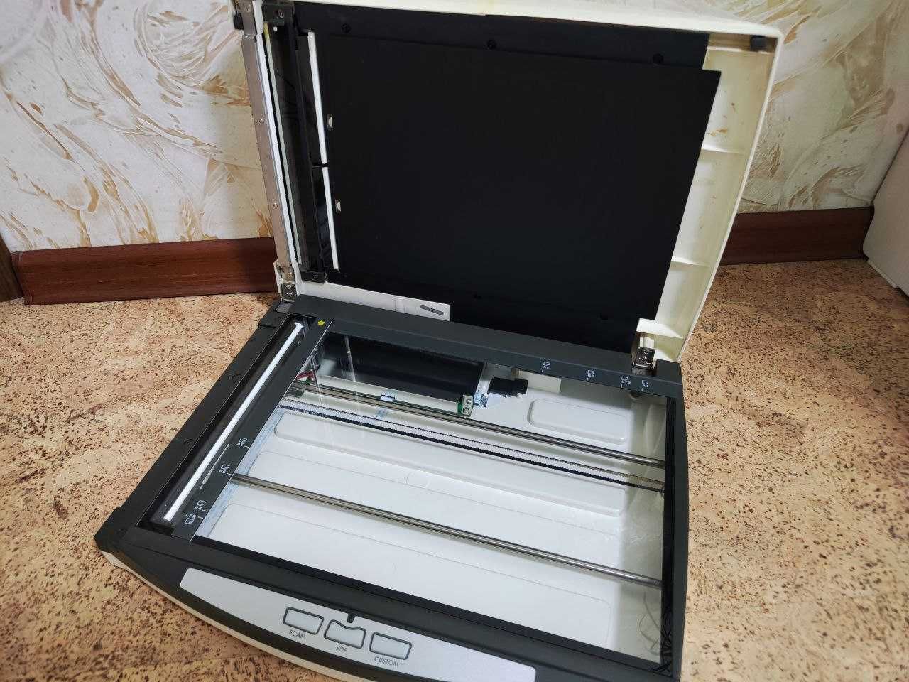 Сканер Plustek PN2040 A4 с автоподачей на 50 листов USB