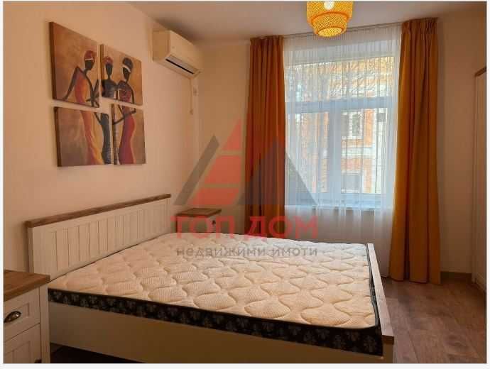 Дава се под наем Тристаен апартамент в Варна, Гръцка махала - 90 кв.м за 816 € - Снимка #2