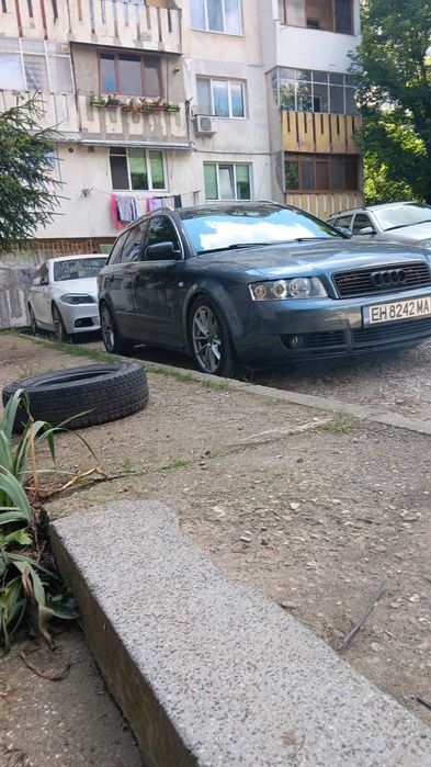 Продавам Audi a4 авант