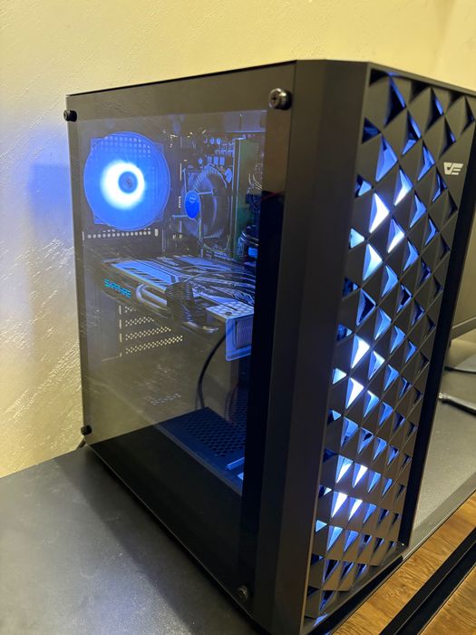 Компютър intel core i5-6500 l RX570 l 8 GB RAM