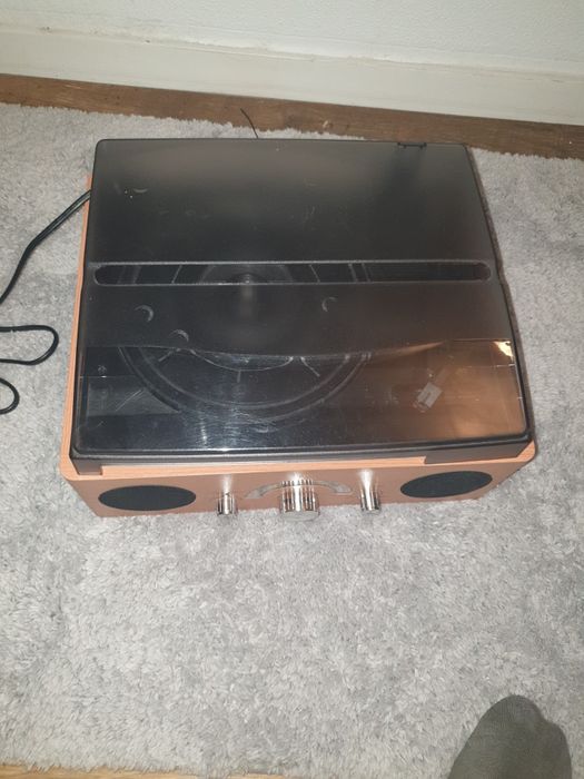 Picap cu radio în stare foarte buna