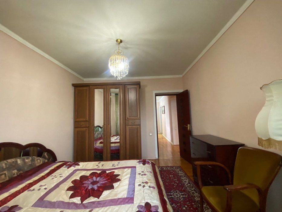 Сдаю свою 3-ком. квартиру у Метро Айбек. Angel’s Food.