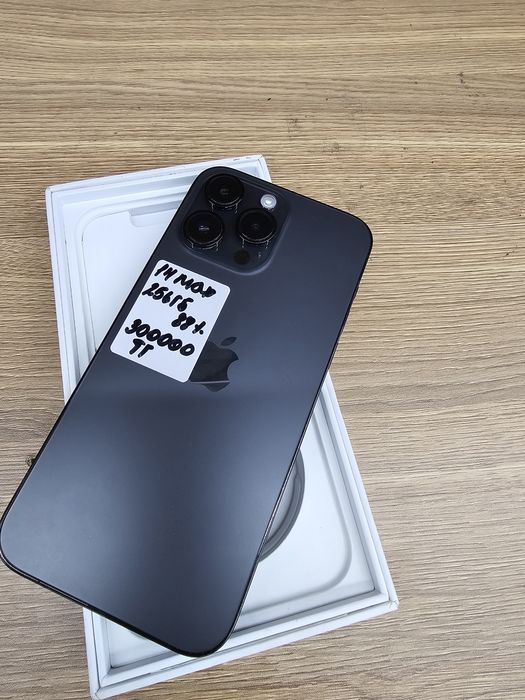 Продам айфон 14 про мах