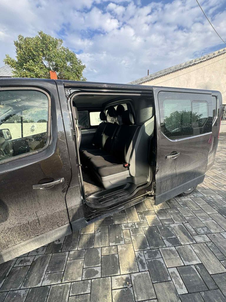 Opel Vivaro 5+1 2019