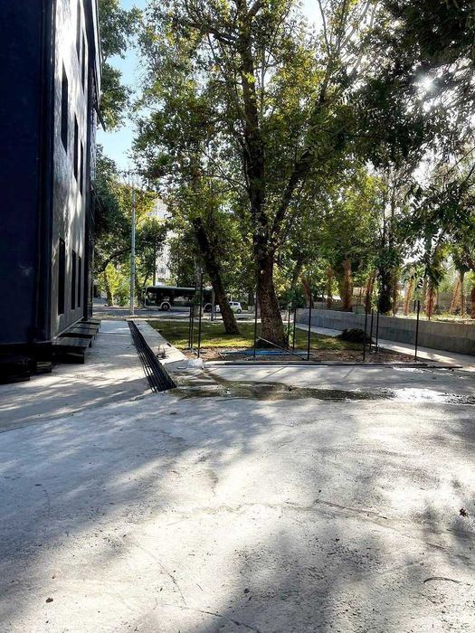 Сдаётся в аренду :  Офисное помещение, учебный центр.