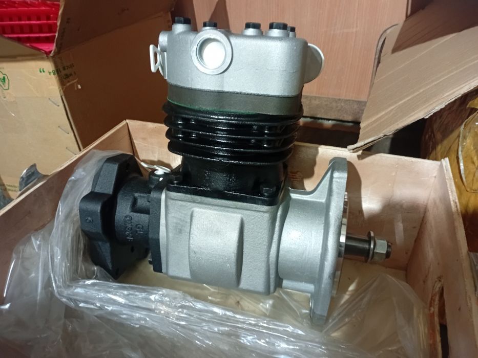 Продам запчасти погрузчик 3 куб