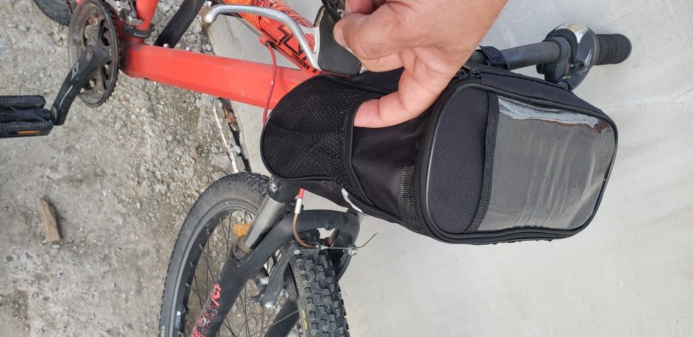 Husa gel protectie sa scaun bicicleta gentuta cosulet textil metalic