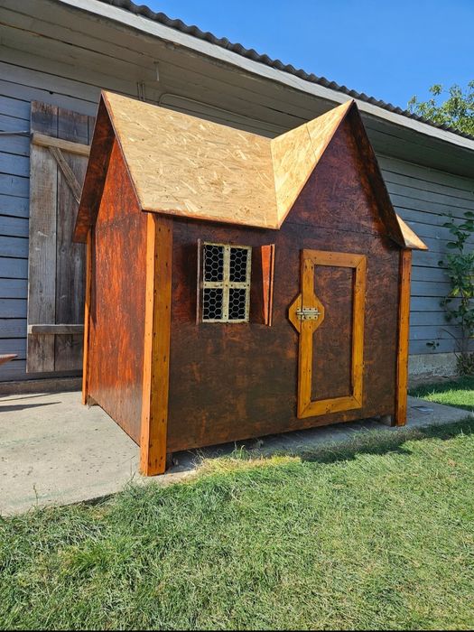 Lucrări din lemn: custi animale, căsuțe, balansoare