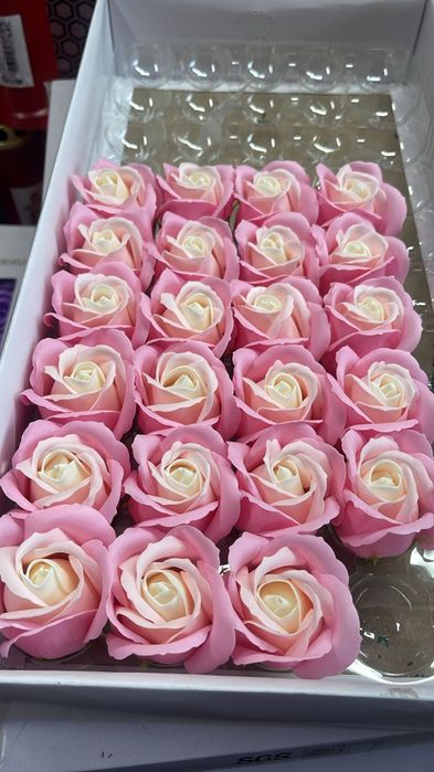 Accesorii florarie foarte multe ofer video cu produse pe whtapp